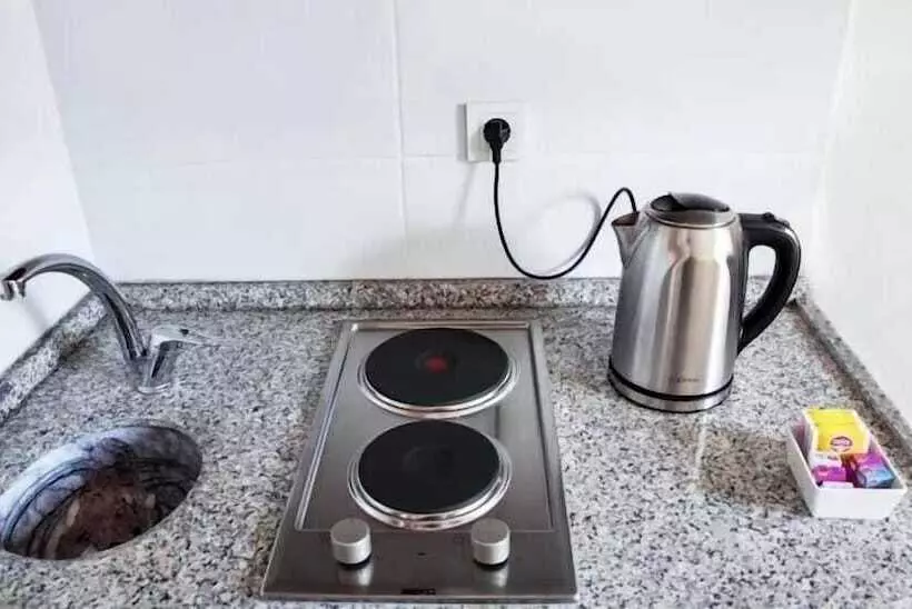 Smyrna Homes & Suits