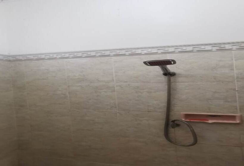 فندق Oyo 94078 Azzahra Homestay Syariah