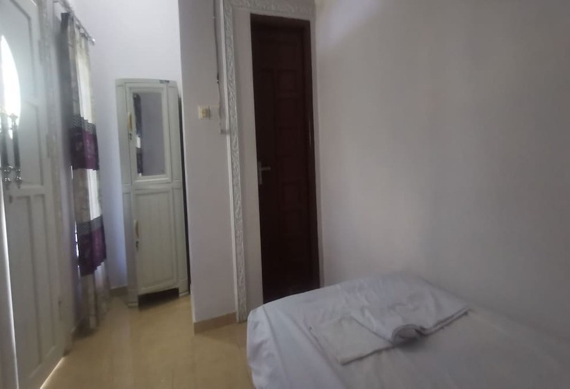 فندق Oyo 94078 Azzahra Homestay Syariah