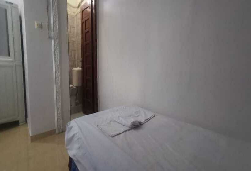 فندق Oyo 94078 Azzahra Homestay Syariah