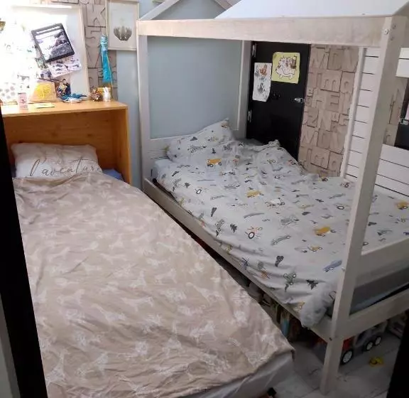 Aamiaismajoitus (B&B) Hellfest 25