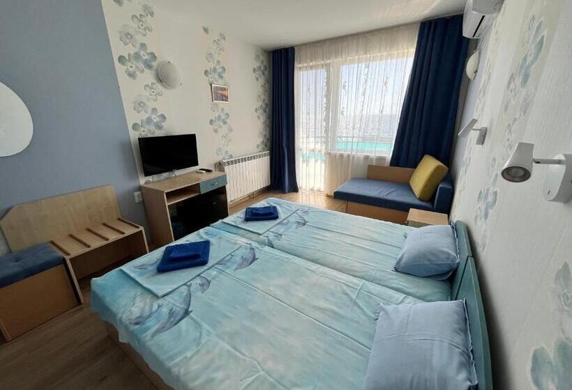 Family Hotel Delfina