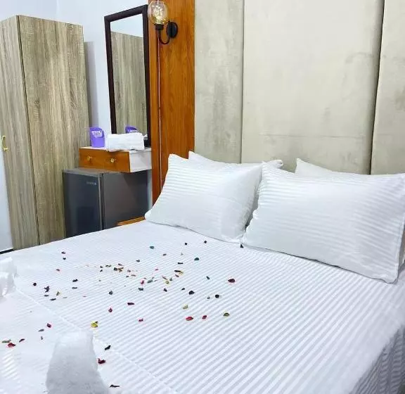 هتل Future Hostel