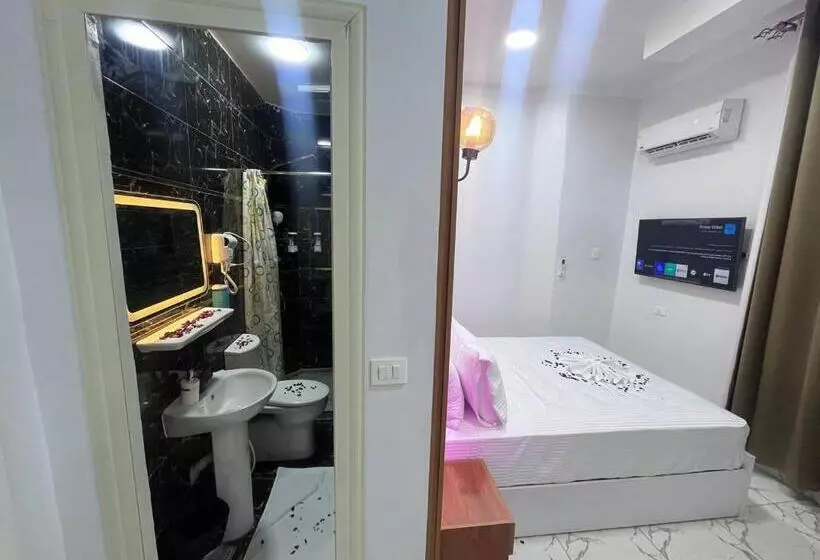 هتل Future Hostel