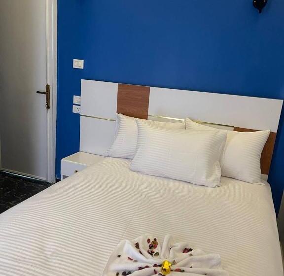 هتل Future Hostel