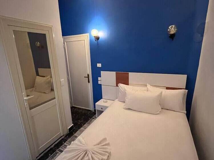 هتل Future Hostel