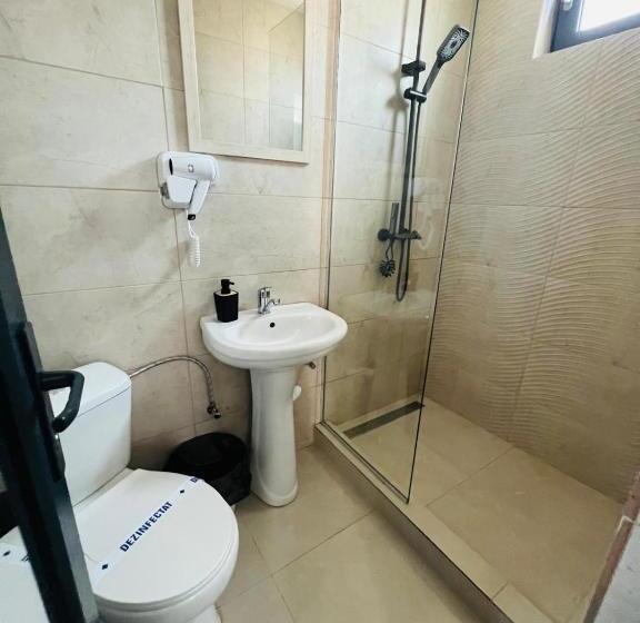 پانسیون Neversea House