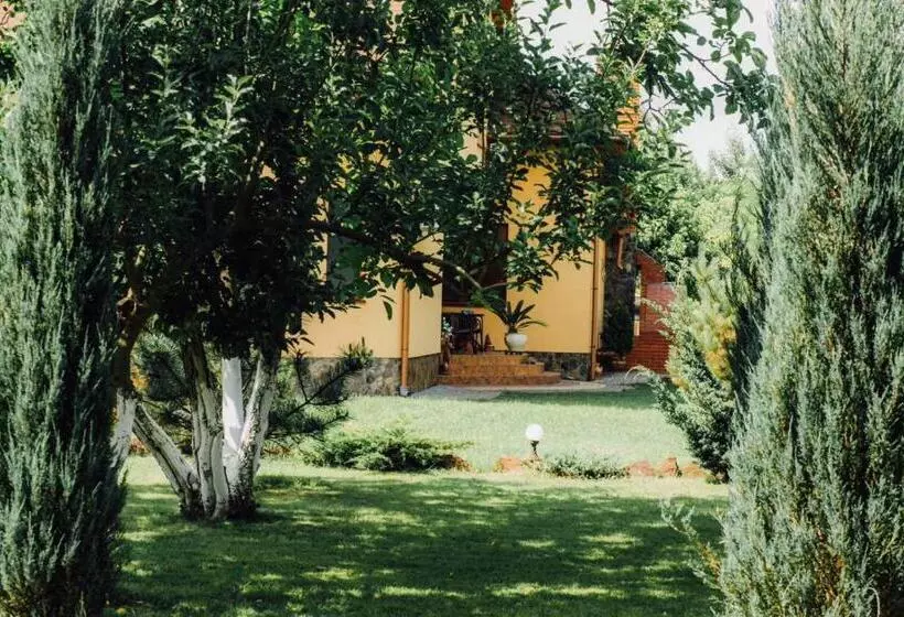پانسیون Villa Fenix