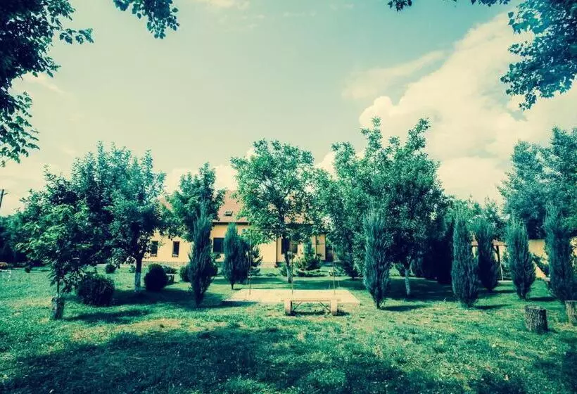 پانسیون Villa Fenix