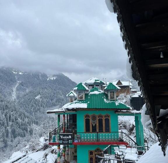 Pensão Yamuna Guest House Tosh