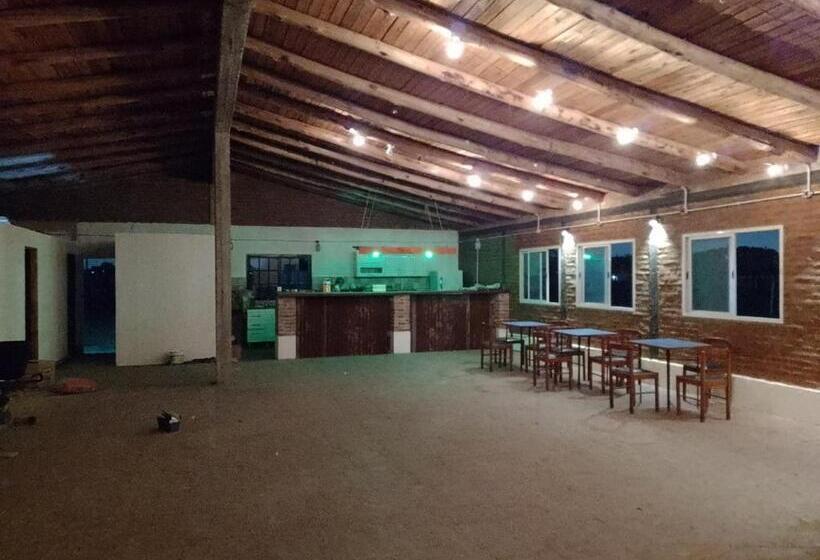 הוסטל La Ducha Fria