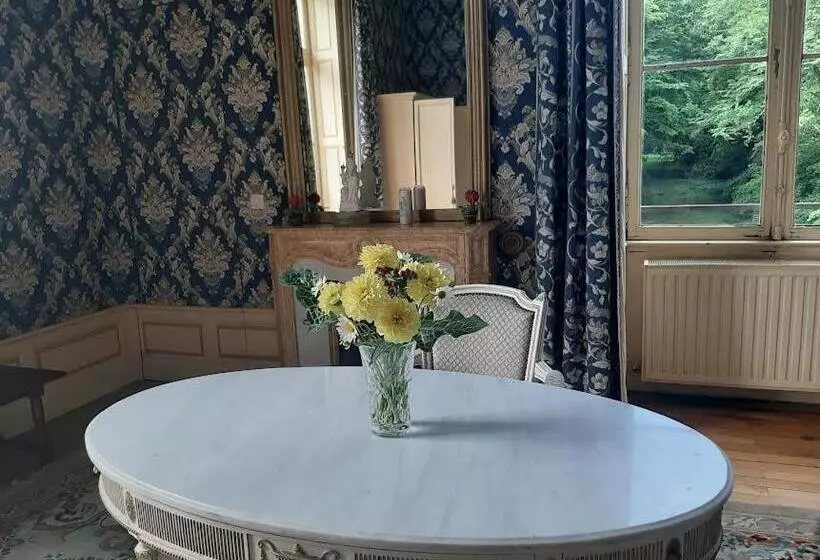 Aamiaismajoitus (B&B) Château De Beauchamp En Sarthe