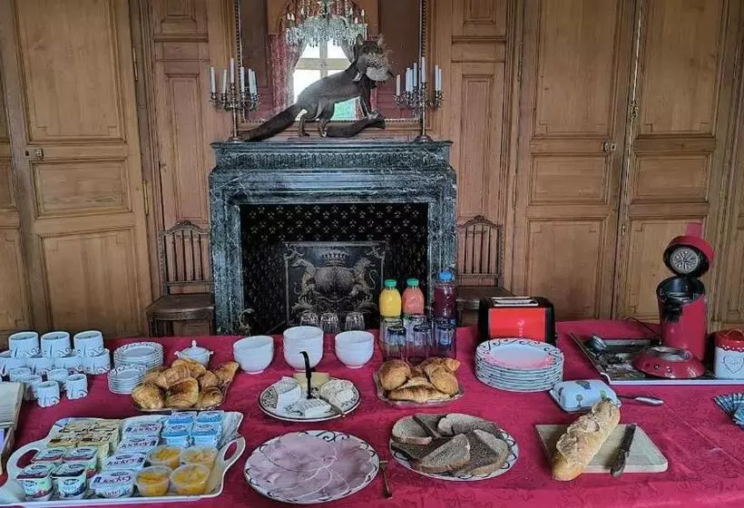 Aamiaismajoitus (B&B) Château De Beauchamp En Sarthe