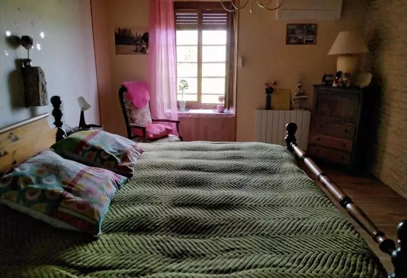 Aamiaismajoitus (B&B) La Ferme De Tart