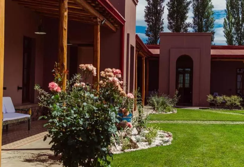 Aamiaismajoitus (B&B) Lamadrid Guest House