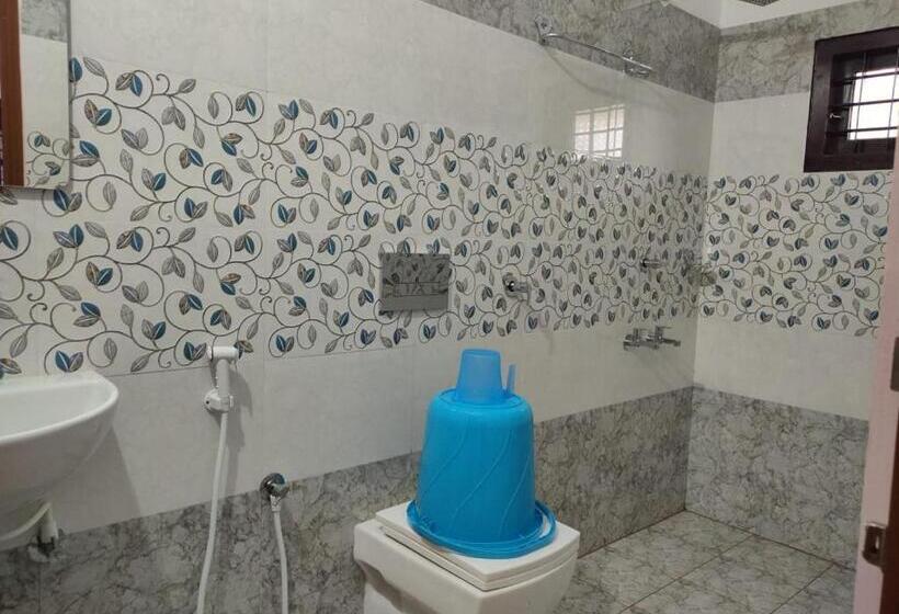 민박 Sree Valsam Inn Bed Breakfast