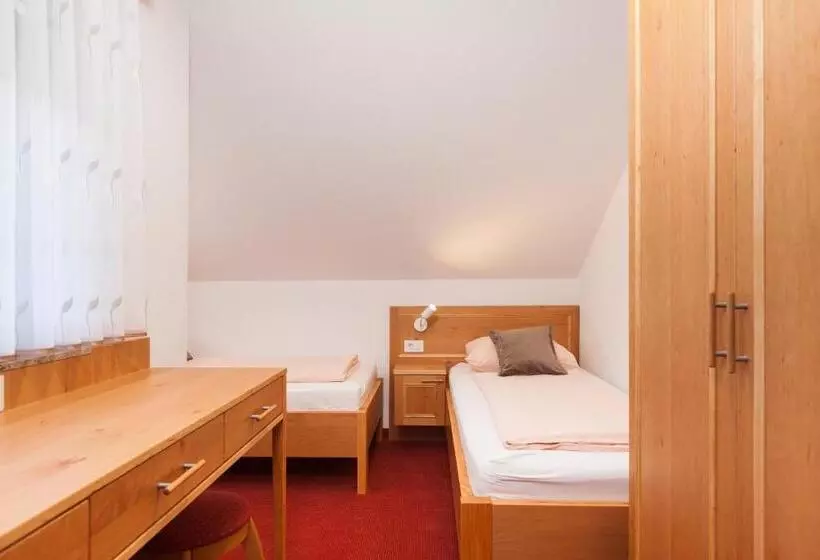 تختخواب و صبحانه Turistična Kmetija Pri Marku