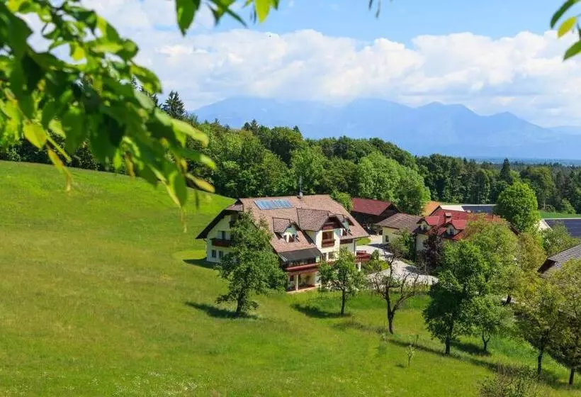 تختخواب و صبحانه Turistična Kmetija Pri Marku