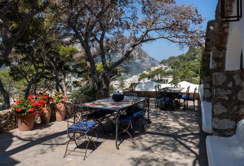 تختخواب و صبحانه Villa L Ara