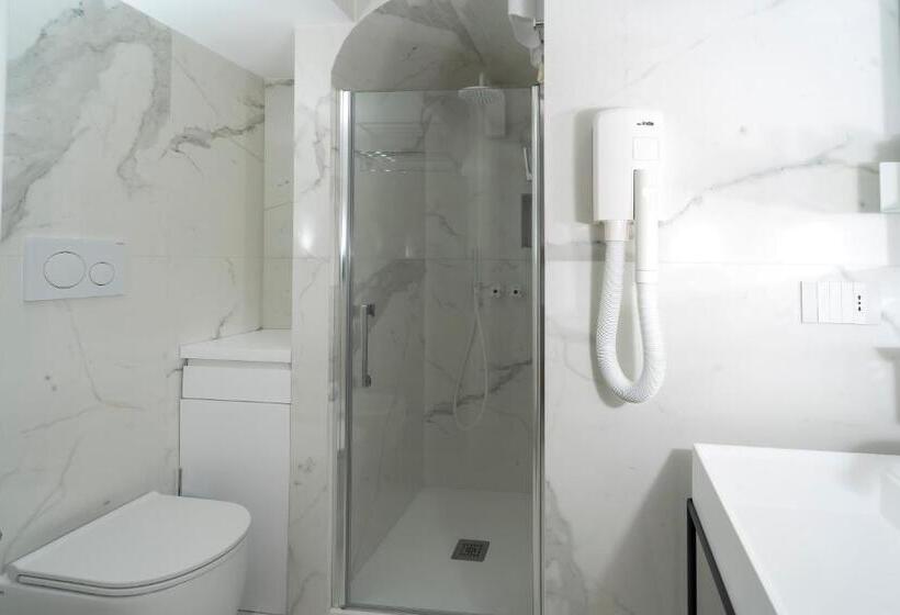 تختخواب و صبحانه Villa L Ara