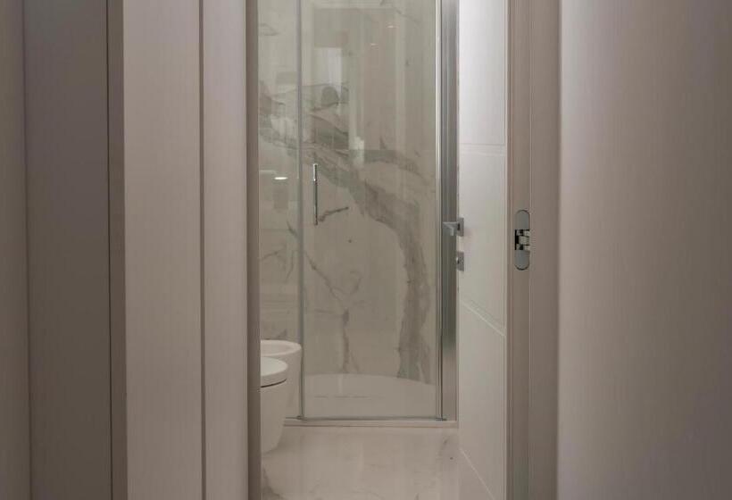 تختخواب و صبحانه Villa L Ara