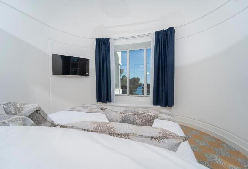 تختخواب و صبحانه Villa L Ara