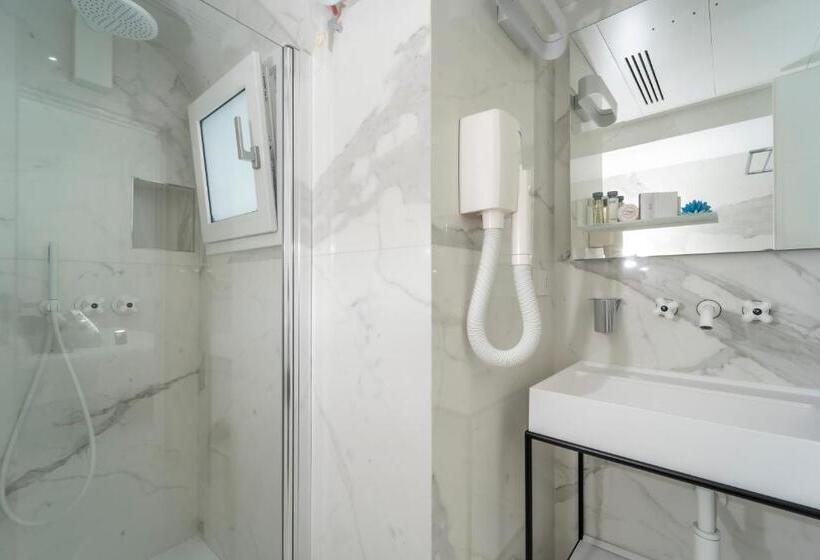 تختخواب و صبحانه Villa L Ara