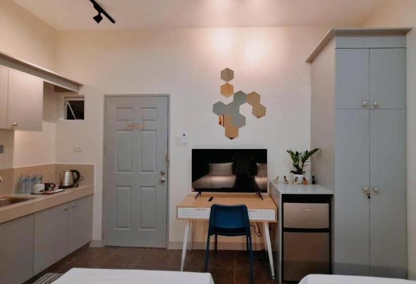 בית מלון כפרי Kristoville Residences