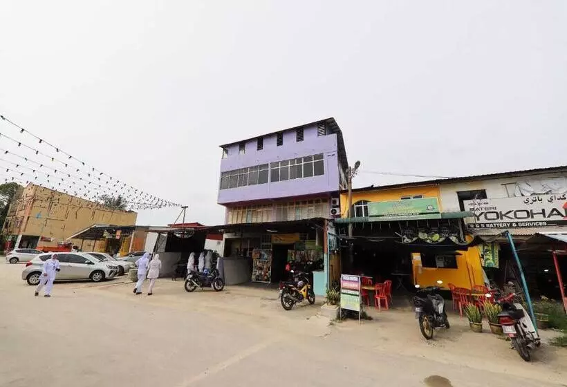 ホテル Oyo 91005 My Gunung Budget