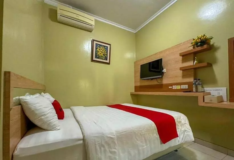 هتل Reddoorz At Shabrina Homestay Syariah Maguwo