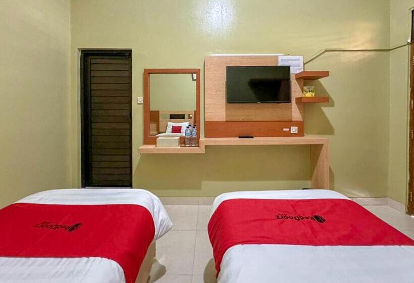 هتل Reddoorz At Shabrina Homestay Syariah Maguwo