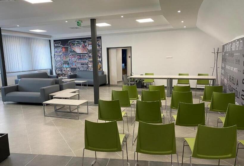 فندق على الطريق Sportok Háza Békéscsaba