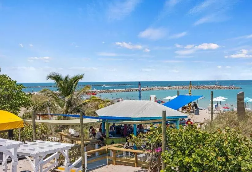 Ocean View Hotel Room With Balcony  King Bed #19