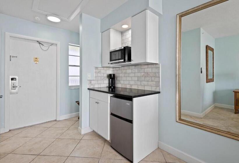 Ocean View Hotel Room With Balcony  King Bed #23