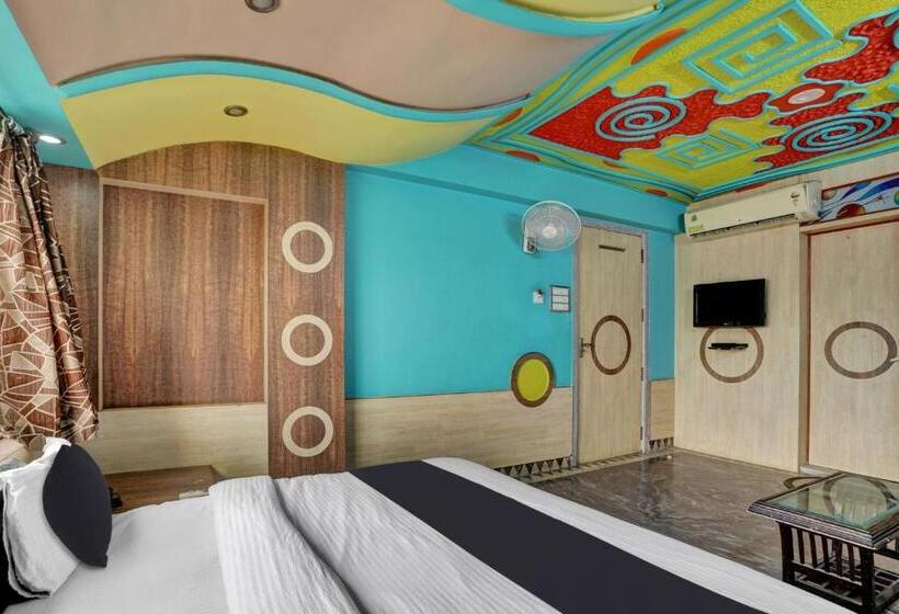 Oyo Hotel Shree Goverdhan Palace