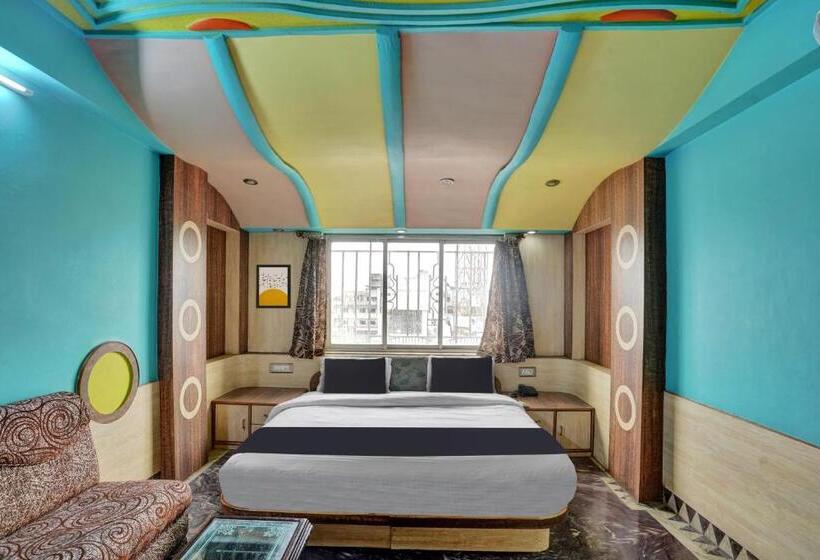 Oyo Hotel Shree Goverdhan Palace