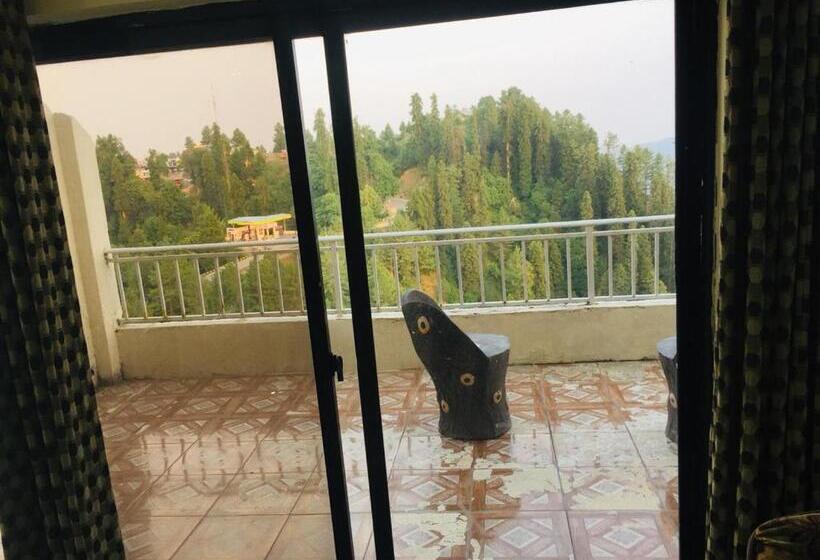 پانسیون Best View Hill Top Guest House Changlagali