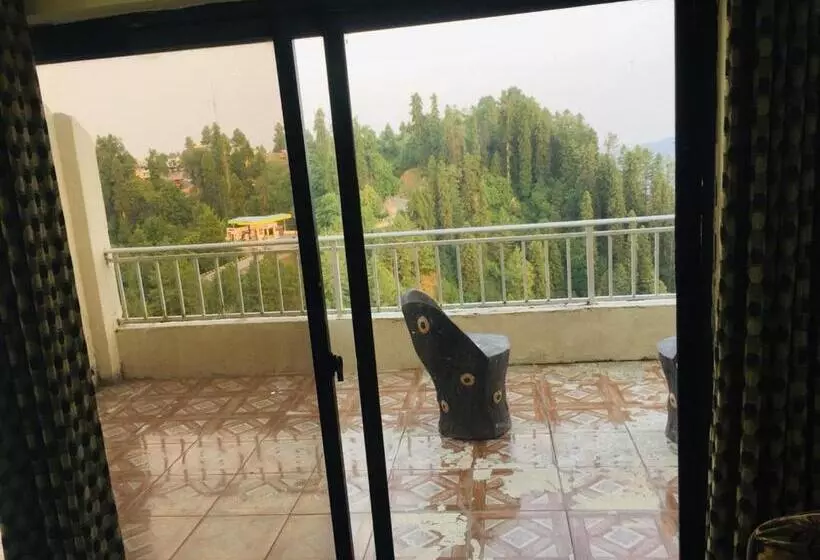 پانسیون Best View Hill Top Guest House Changlagali