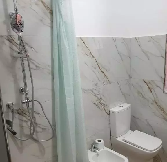 ペンション Centre Vlore Guest House