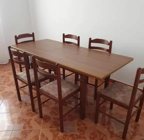 ペンション Centre Vlore Guest House