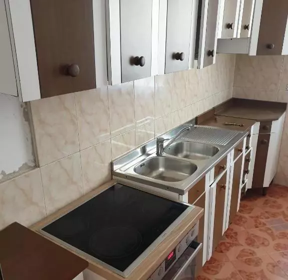 ペンション Centre Vlore Guest House