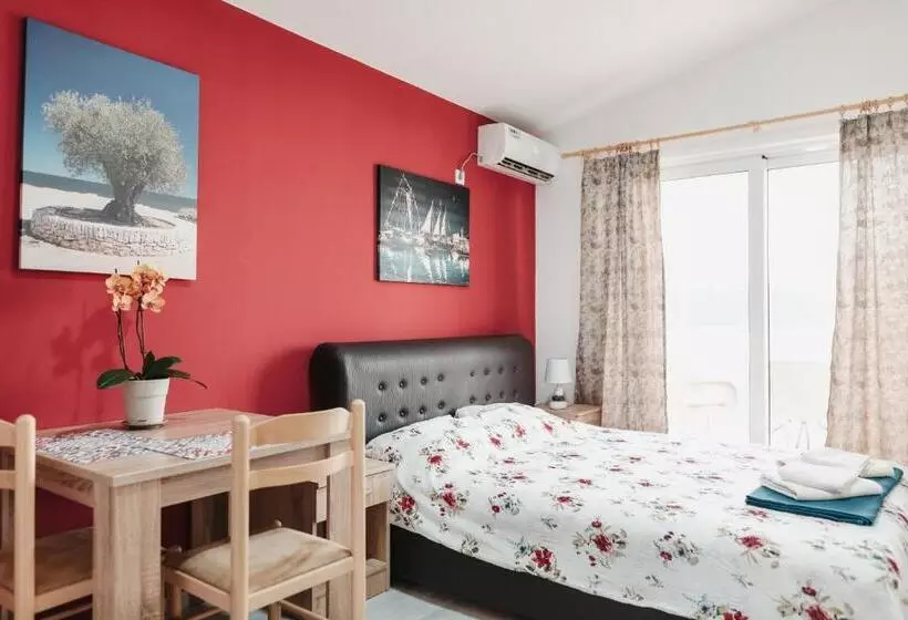 پانسیون Guesthouse Lole