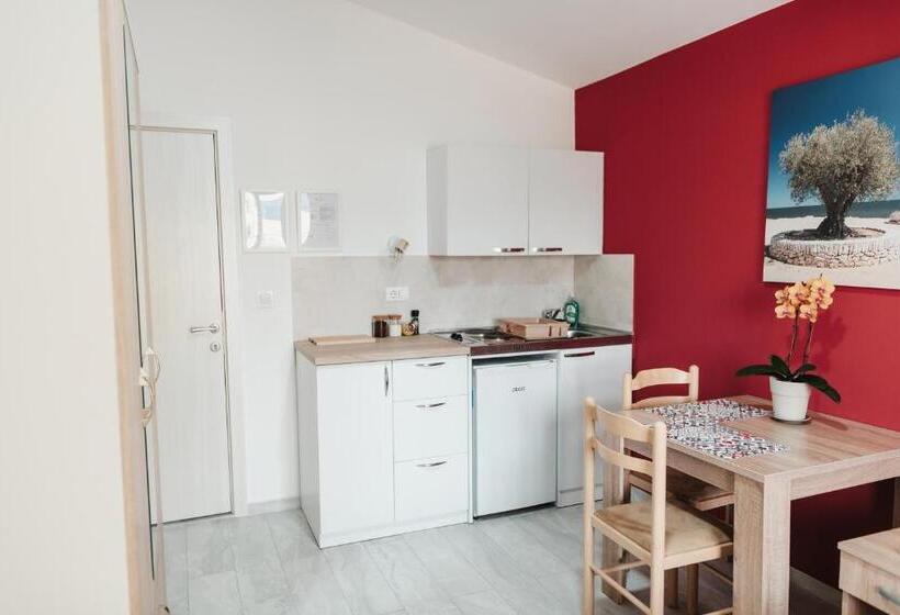 پانسیون Guesthouse Lole