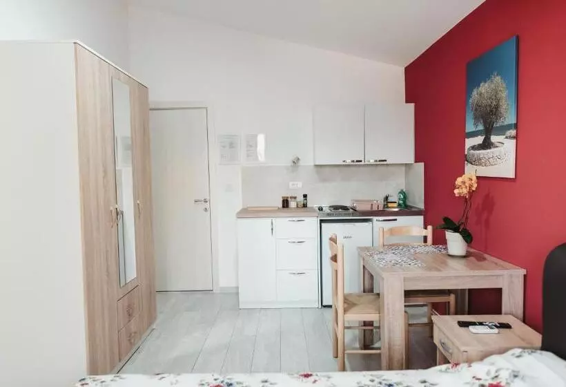 پانسیون Guesthouse Lole