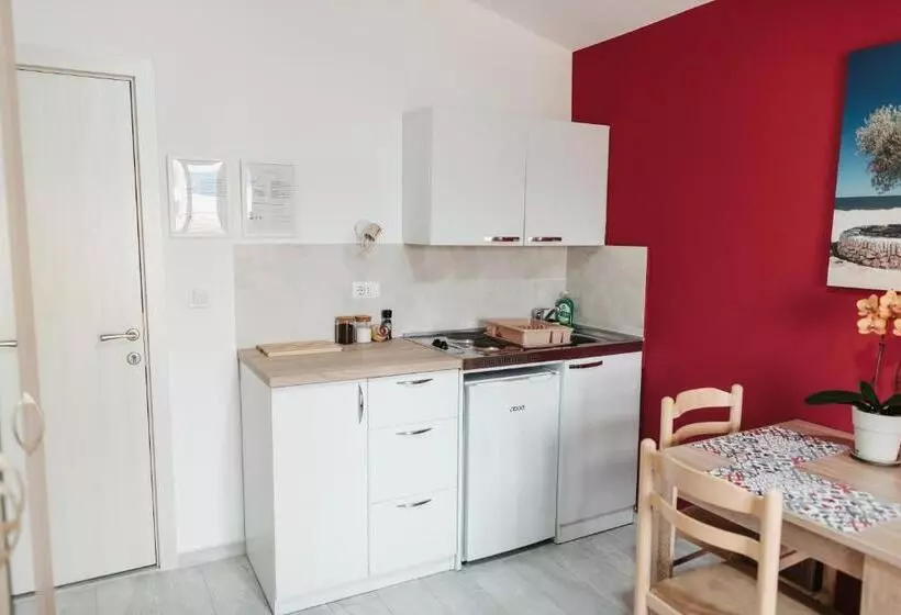 پانسیون Guesthouse Lole