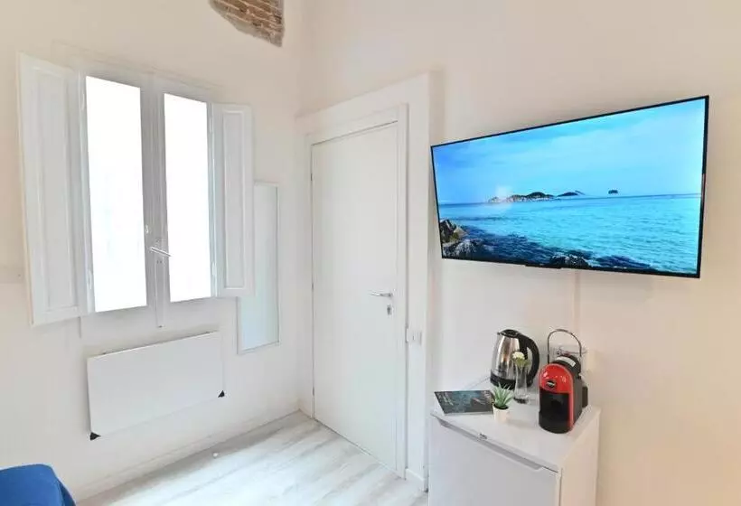 پانسیون Izzhome City Heart Rooms