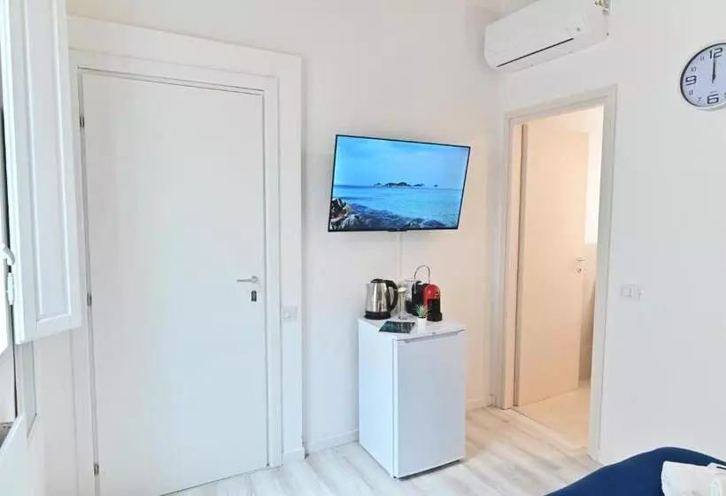 پانسیون Izzhome City Heart Rooms