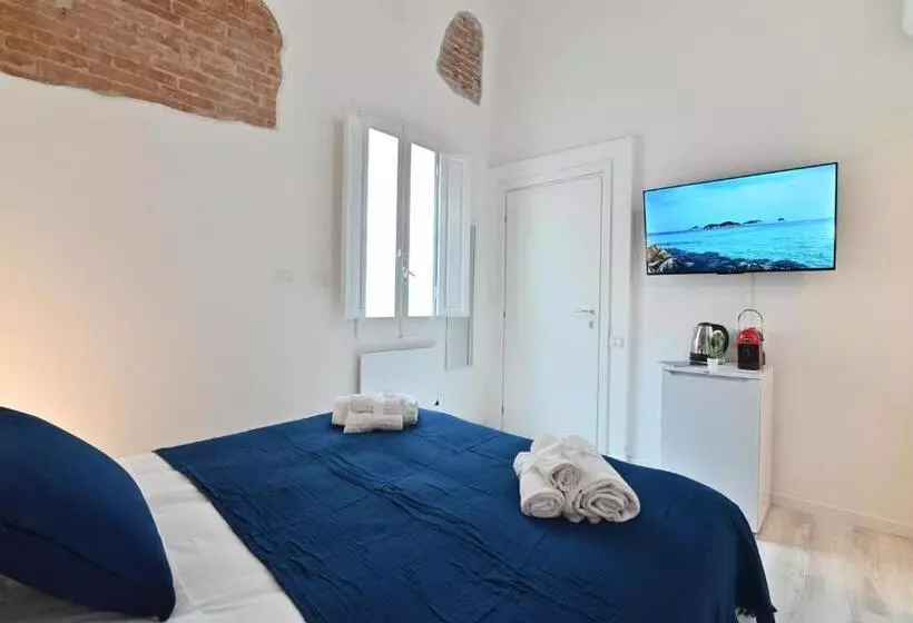 پانسیون Izzhome City Heart Rooms