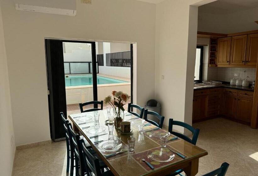 پانسیون Maison D Amour Farmhouse