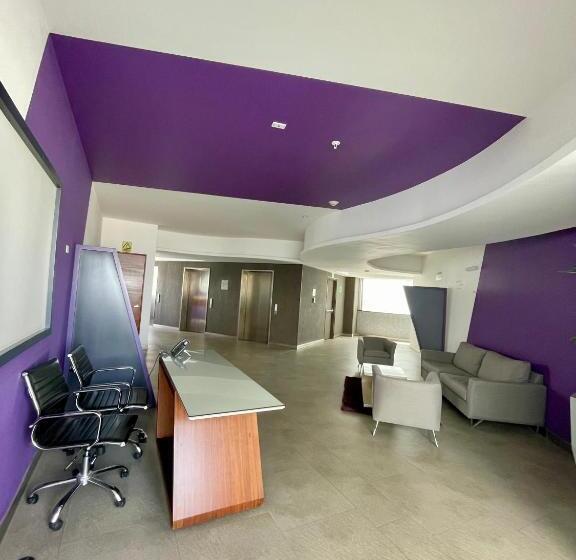 Suite 504 Hotel Sonata